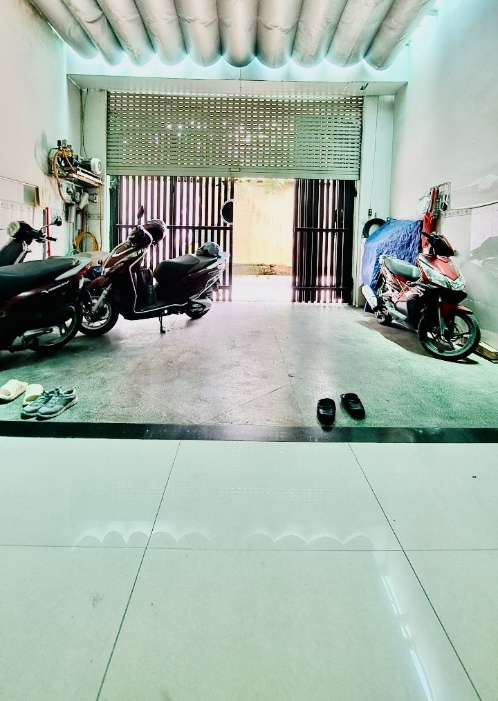 Chỉ 5.3 tỷ có ngay Nhà mặt tiền DT 5.1x21 Thới An Quận 12