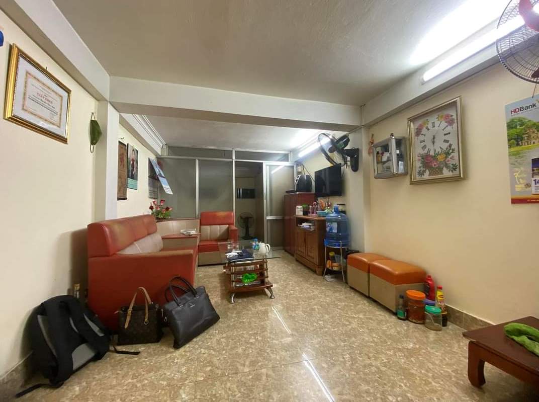 NHỈNH 6 tỷ nhà mặt phố trung tâm Quận Hà Đông gần Bệnh Viện 103, 46m2x4T.