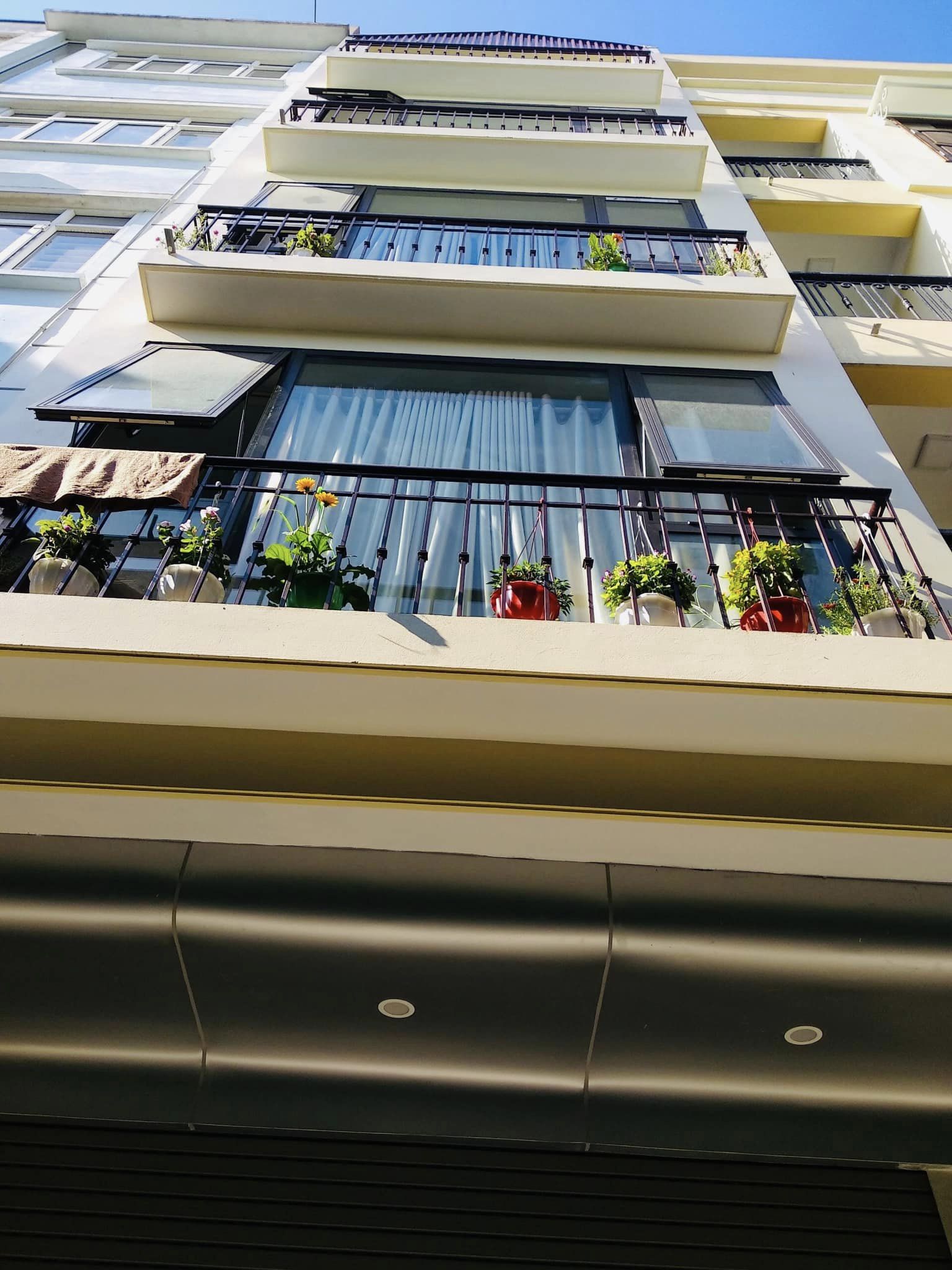 NHÀ PHAN LÔ 2 MẶT TIỀN CẦU GIẤY OTO VÀO NHÀ KINH DOANH VP ĐỈNH CAO