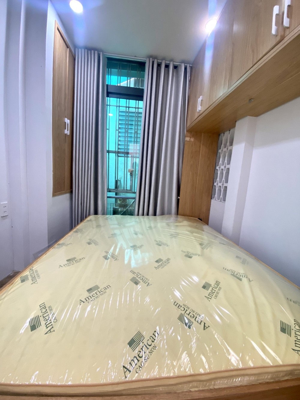 NHỈNH 1 TỶ CÓ NHÀ SỔ HỒNG RIÊNG NGAY CMT8- GẦN NGÃ TƯ BẢY HIỀN