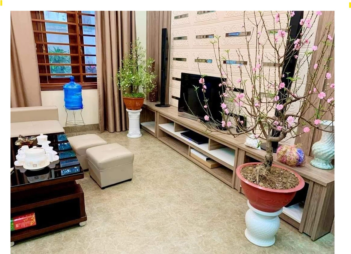 0812037567 Mr KHỞI,BÁN NHÀ NGỌC LÂM. 26M 3 TẦNG,BA 2,5 TỶBƯỚC RA PHỐ.