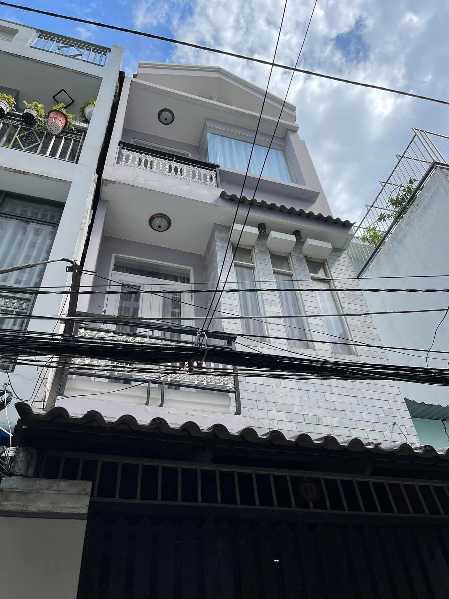 BÁN NHÀ QUẬN 7 - TRỤC ĐƯỜNG LÂM VĂN BỀN - CƯ XÁ NGÂN HÀNG - 4PN 4WC - SỔ VUÔNG ĐẸP - 5.8 TỶ