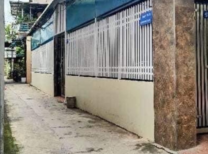 Mua bán nhà ngõ 129 Bát Khối vị trí đường ngõ nhỏ có giá chỉ 110 triệu đồng/m2