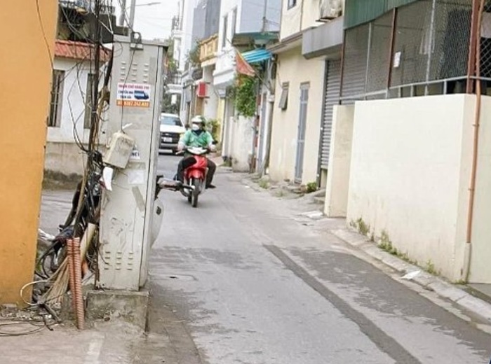 Giá mua bán nhà ngõ 331 Bát Khối chính chủ hiện nay là 100-120 triệu đồng/m2