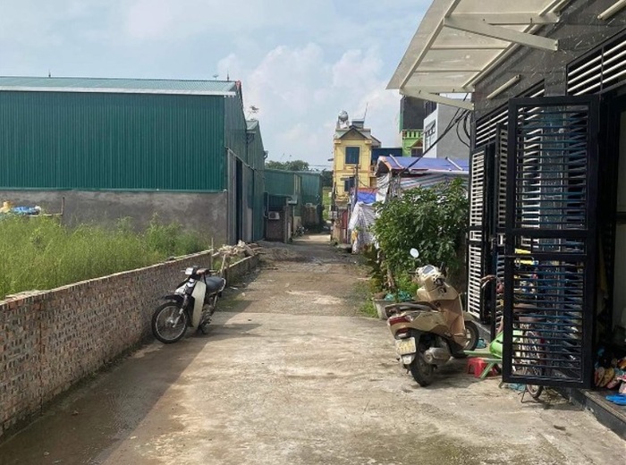 Mua bán nhà ngõ 751 Bát Khối đang có giá bán tốt