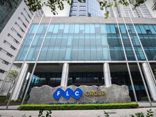 Công ty cổ phần tập đoàn FLC là một tập đoàn kinh tế hoạt động đa ngành có tiếng trên thị trường Việt Nam