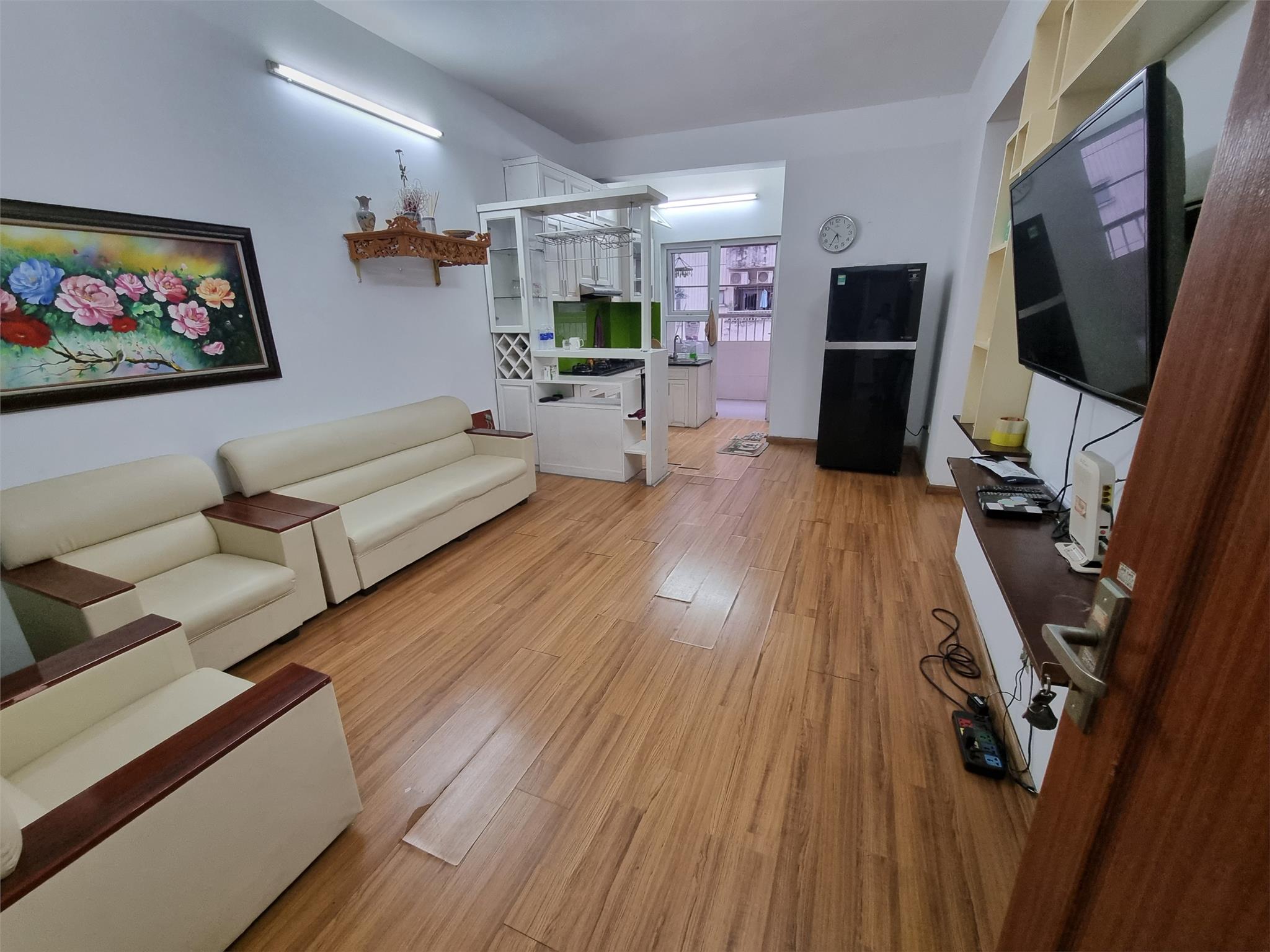 Mua nhanh kẻo hết căn 2PN 2WC tòa CT6C nội thất đẹp.