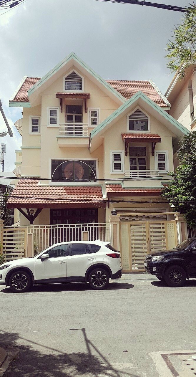 Chính chủ cần bán Biệt thự 860/42/1, Xô Viết Nghệ Tĩnh, P25, Bình Thạnh, DT 10 x 19m, giá 33 tỷ.