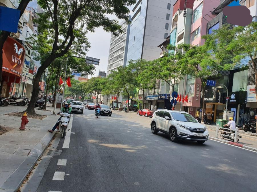 Bán nhà quận Đống Đa, phố Thái Hà diện tích 40m2, 4 tầng, mặt tiền 4m, Ô TÔ vào nhà. Lh 0912929280