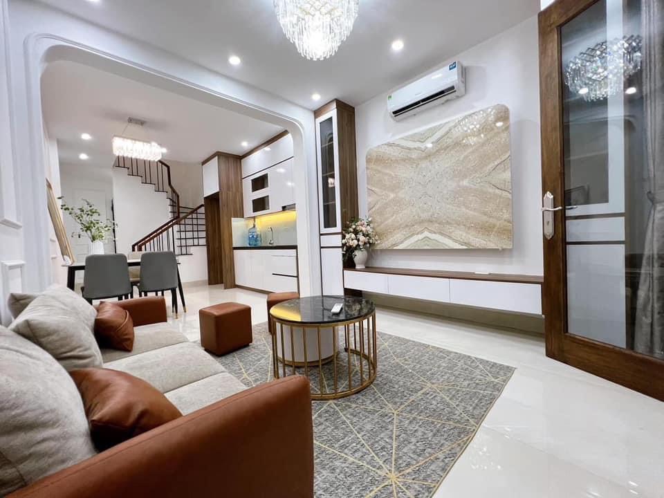 XEM LÀ CHỐT, VẠN PHÚC Ô TÔ ĐỖ CỬA, LÔ GÓC, 50M, NHỈNH 6 TỶ.