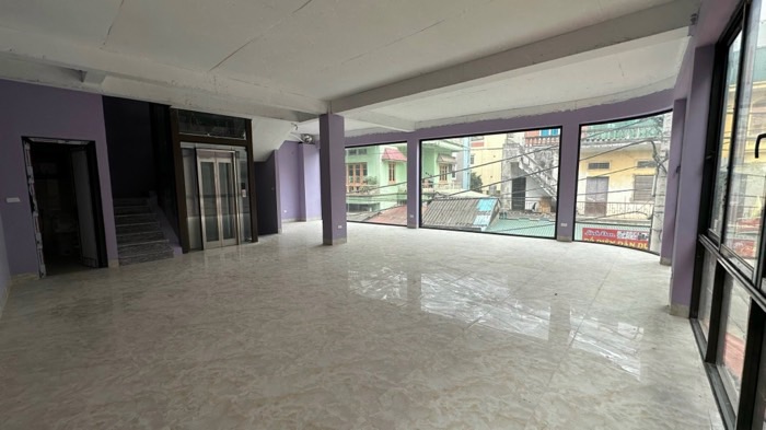 Bán nhà Phân Lô Trung Tâm Cầu Giấy- Ô Tô- Kinh Doanh - Văn Phòng - Ba Mặt Tiền 15m - DT 85m