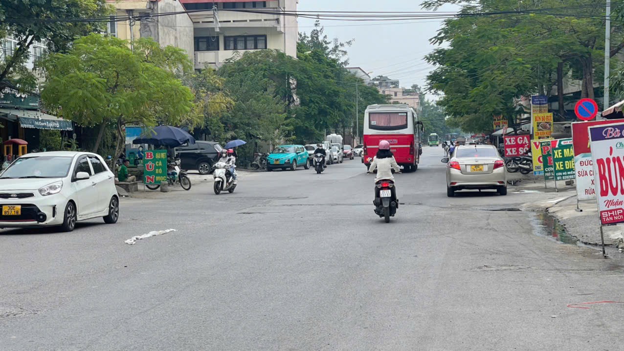 Bán nhà Phố Viên Đại Học Mỏ, Ô Tô Kinh Doanh, 40m2 4,05 Tỷ Bắc Từ Liêm.