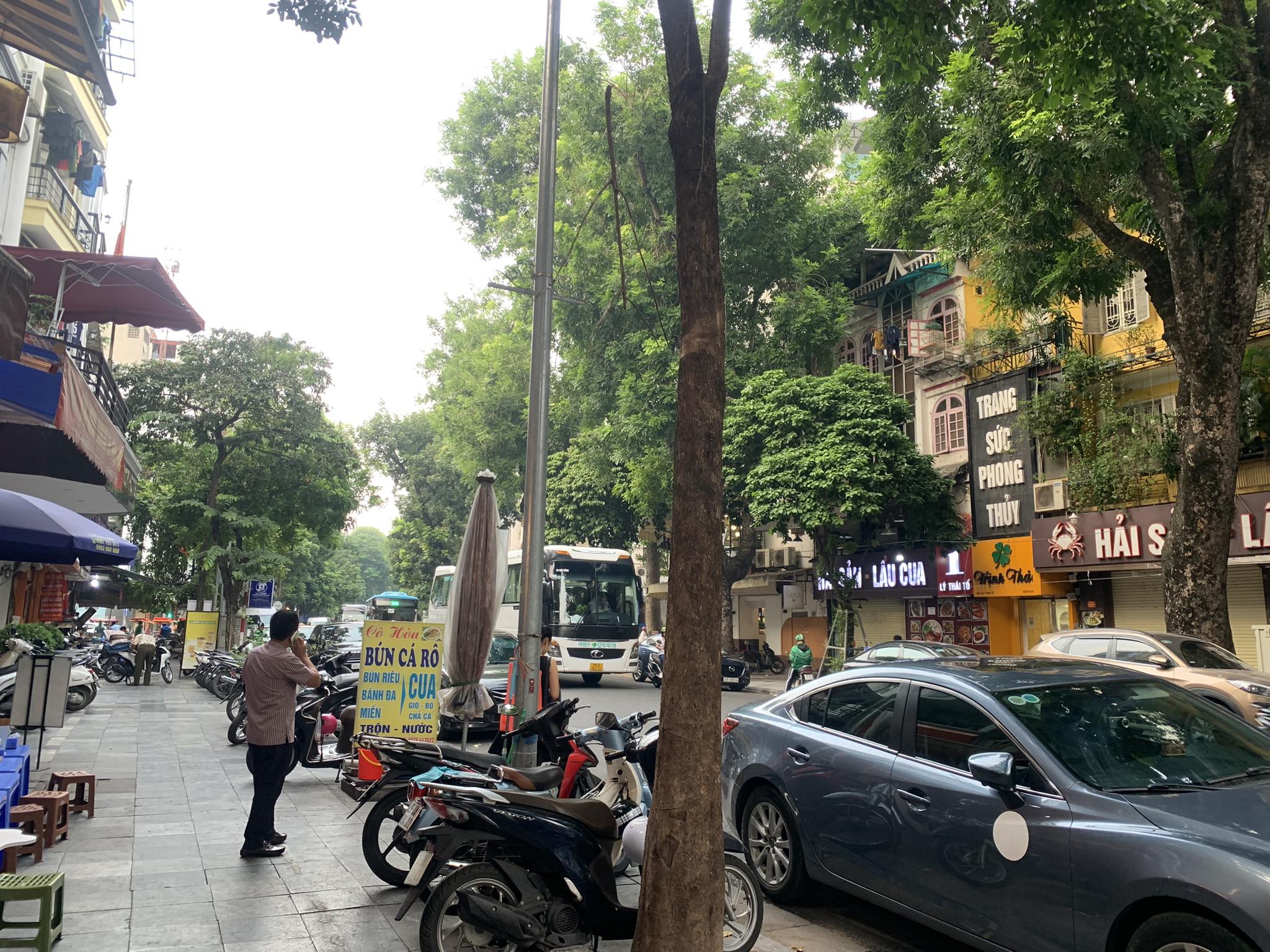 Bán Nhà Lý Thái Tổ, 3 Tầng Kiên Cố, Ở Thoáng, Ngõ Rộng Sạch, Sát Phố, Chỉ 1.2 Tỷ