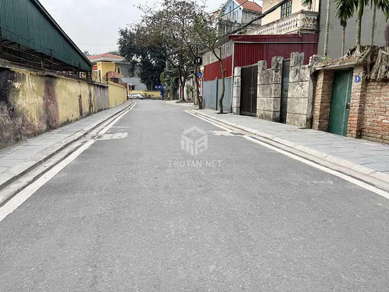 Cần bán 47m2 đất nằm trên mặt đường ô tô tránh tại Tư Đình. Ngay gần cầu Vĩnh Tuy.