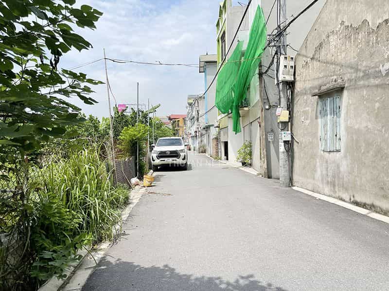 Cần tiền bán 50m2 đất Làng Vàng, Cổ Bi. Giáp ranh cầu Phù Đổng và Phường Phúc Lợi.