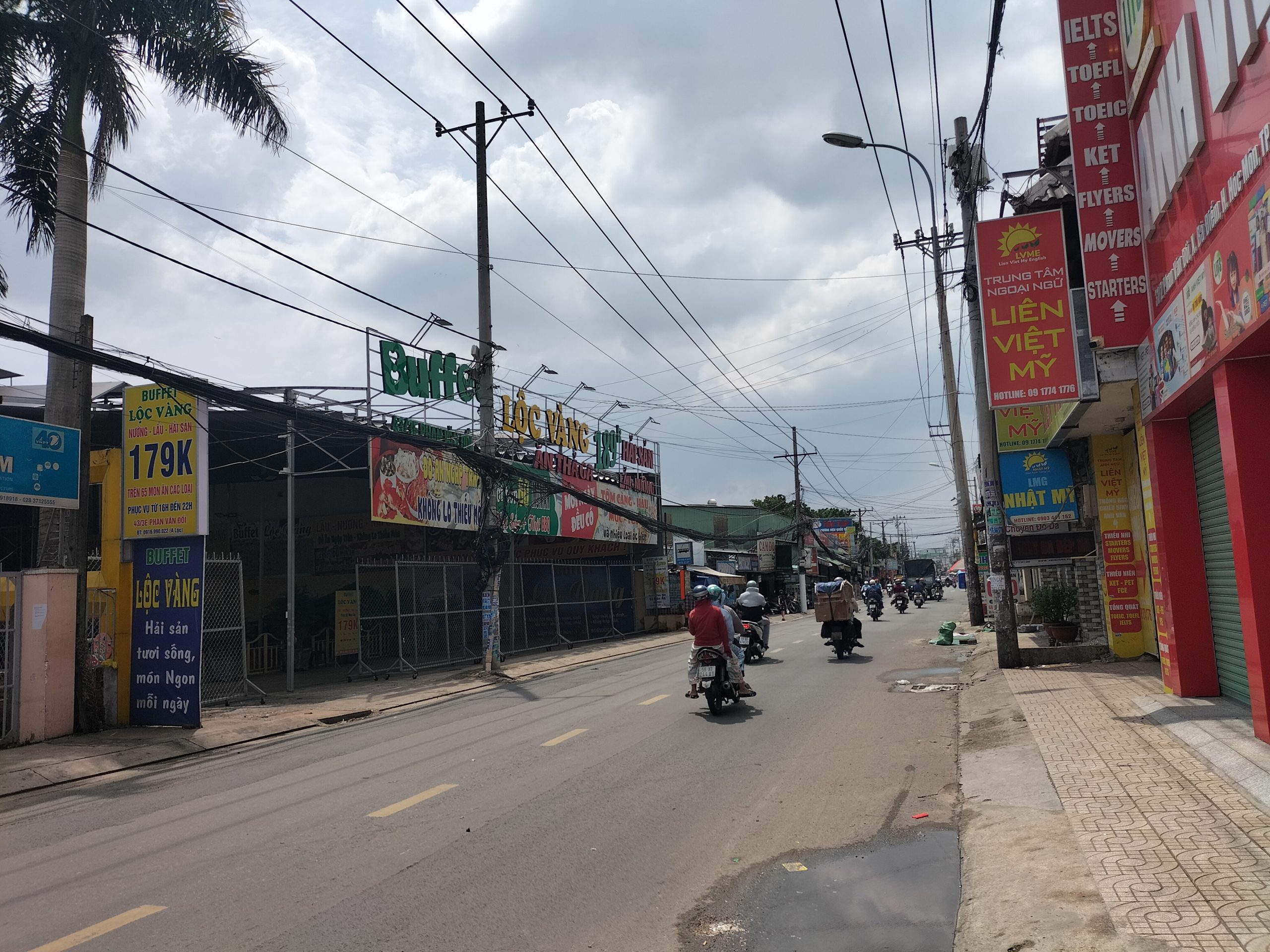 Bán nhà mặt tiền Phan Văn Đối, đường đẹp nhộn nhịp kinh doanh đa ngành nghề, kết nối quốc lộ 1A từ cả 2 phía