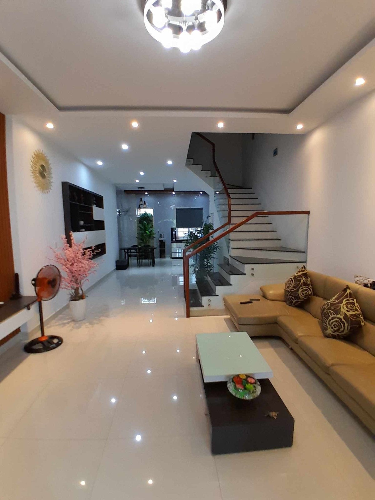 Bán nhà 3 Tầng Mặt Tiền Đường 7M5 Quận Ngũ Hành Sơn Đà Nẵng Giá Nhỉnh 6 Tỷ.