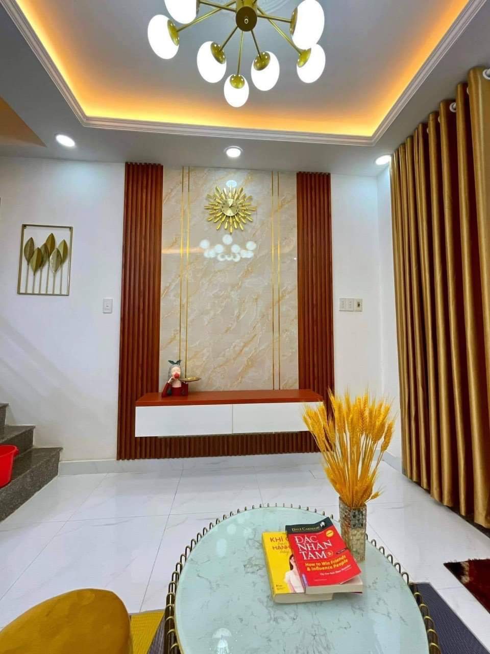 ĐINH CƯ NƯỚC NGOÀI BÁN BIỆT THỰ 3 TẦNG - SÁT MẶT TIỀN LÒ GỐM - 290M2 CHỈ CÓ 19 TỶ.
