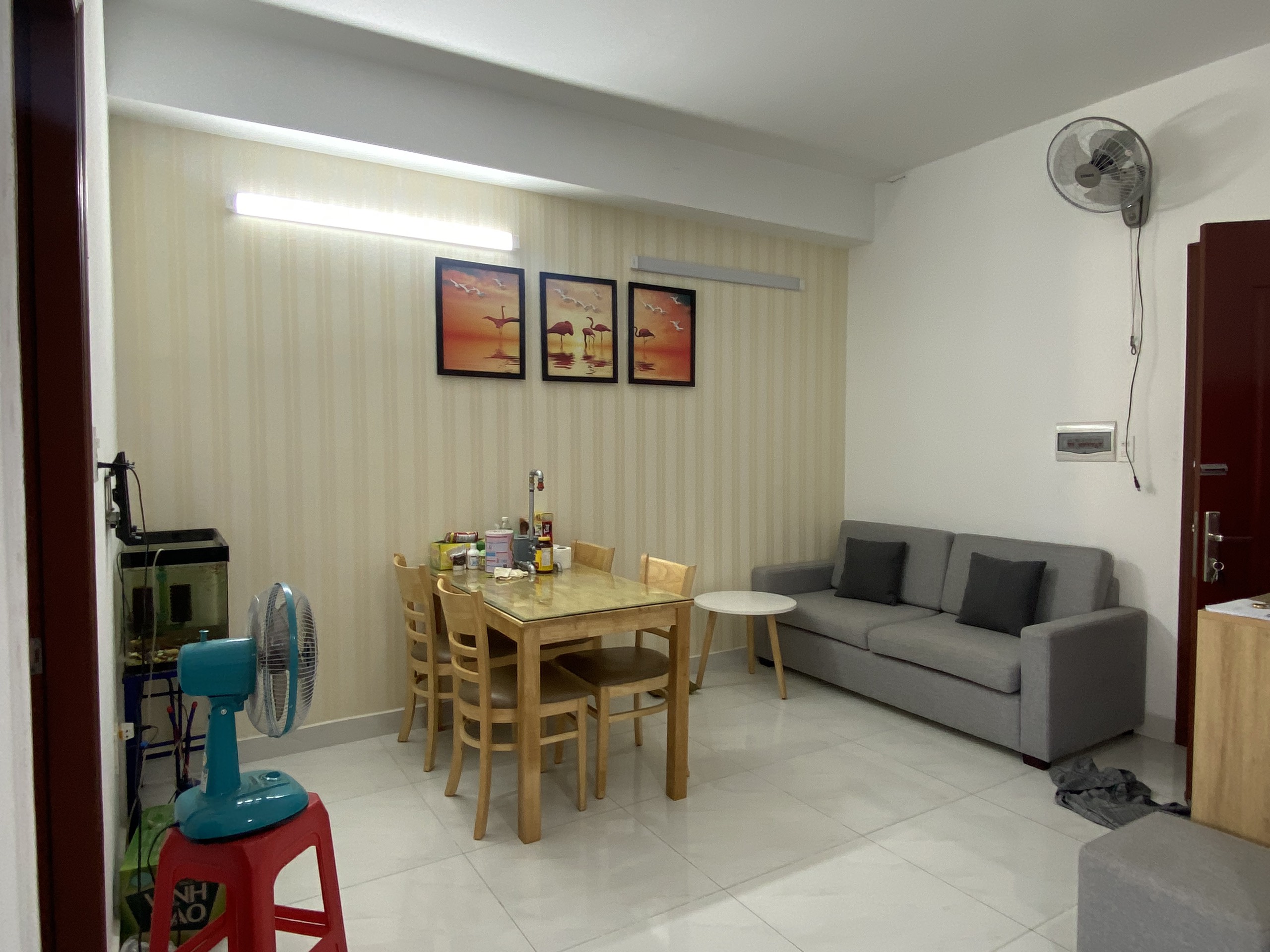 Cho thuê căn hộ 1PN nhà trống cạnh trường chuyên Lương Thế Vinh.