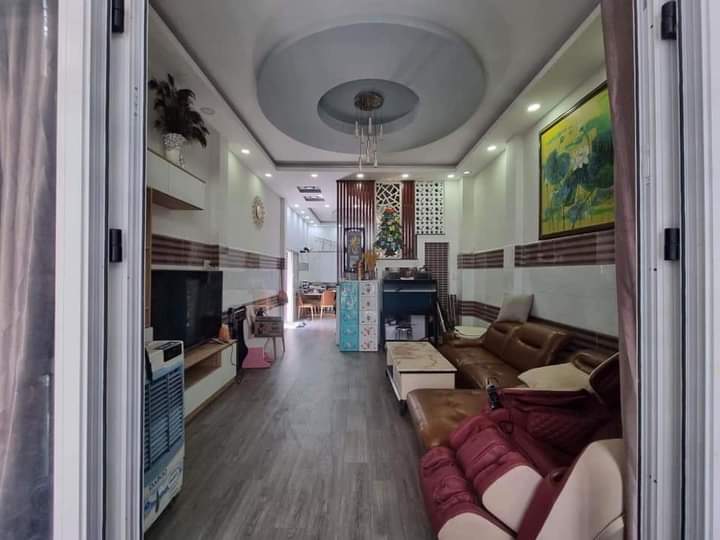 NGỘP GIẢM LIÊN TỤC Nhà Đẹp CMT8, Quận 10, Chỉ có 5 tỷ 95, sở hửu ngay căn nhà 40m 2 tầng.