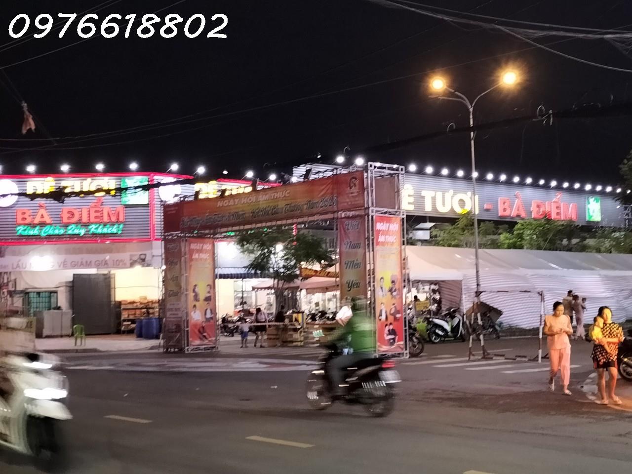 Bán đất góc 2 mặt tiền đẹp - khu Phan Văn Đối - Phan Văn Hớn, dân cư đông đúc, làm nhà hàng rất tuyệt.