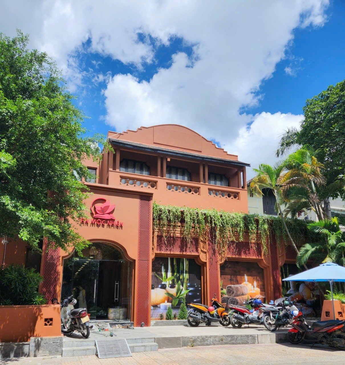 Siêu Phẩm Mặt Tiền Tú sương - Quận 3- DT 450m2.