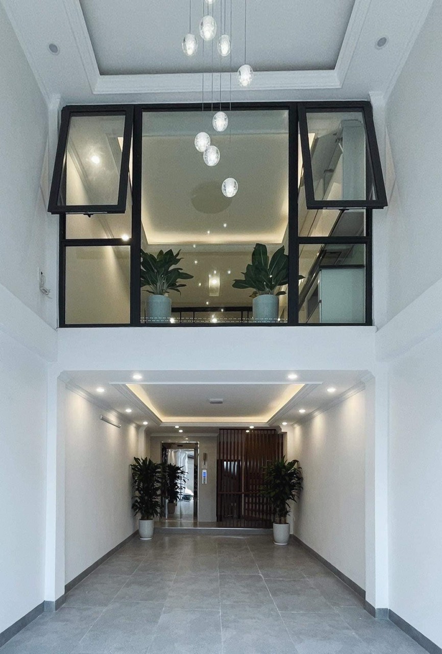 Bán nhà Hoàng Văn Thái, 43m2 x 6T x 9.4 tỷ - Ô TÔ TRÁNH - KINH DOANH - THANG MÁY.