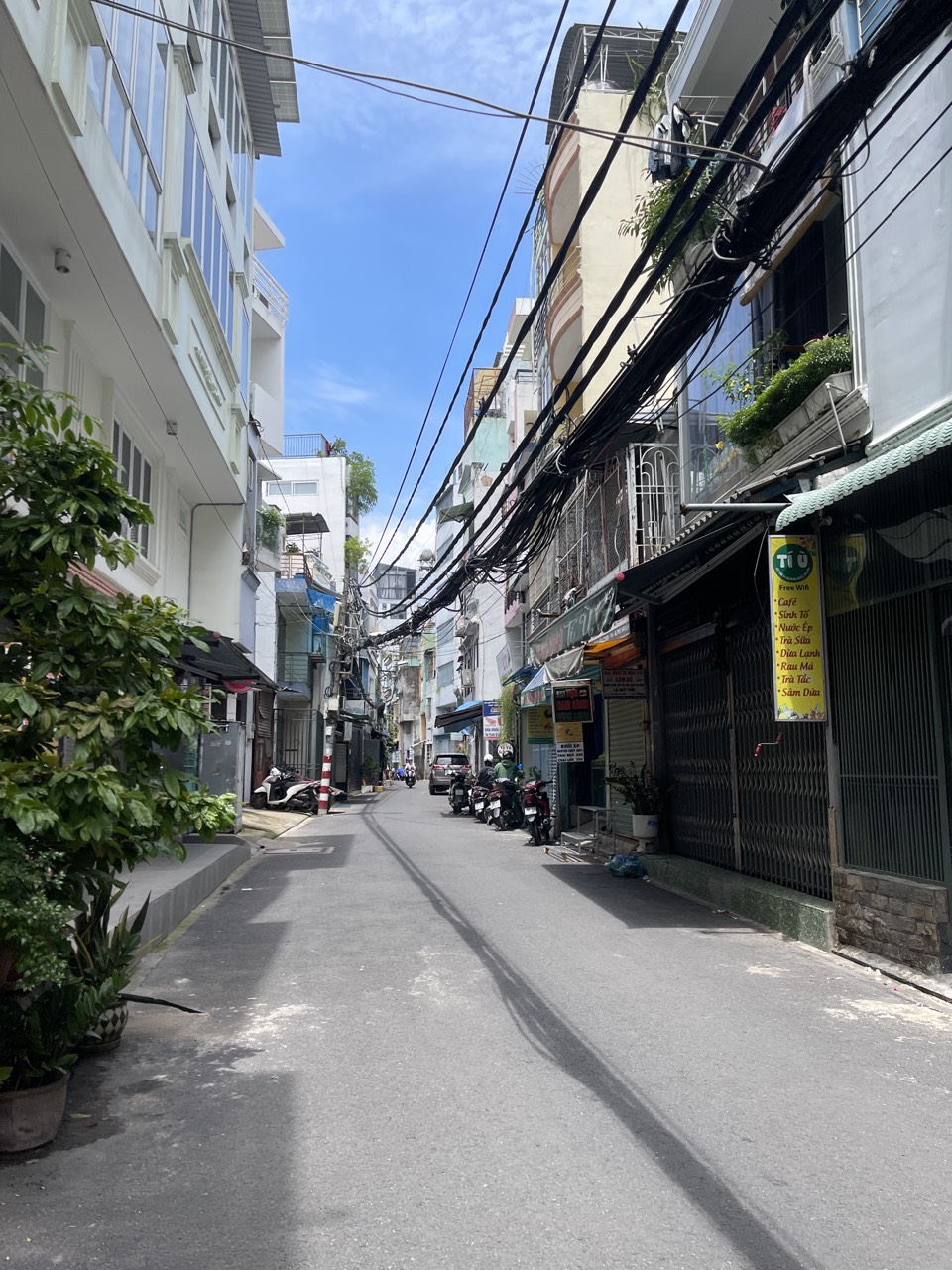 MTKD mới xây HC đủ, vừa ở vừa KD, Phùng Văn Cung, 4 tầng, 6PN, lô góc thoáng, 10.8 tỷ.