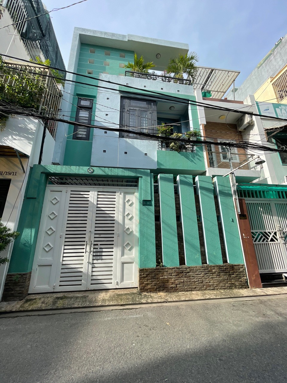 Bán nhà đường Trường Sa, P.14, Q.3, Dt: 11x7m, m2, Hầm, 6 tầng, . 22 Tỷ.