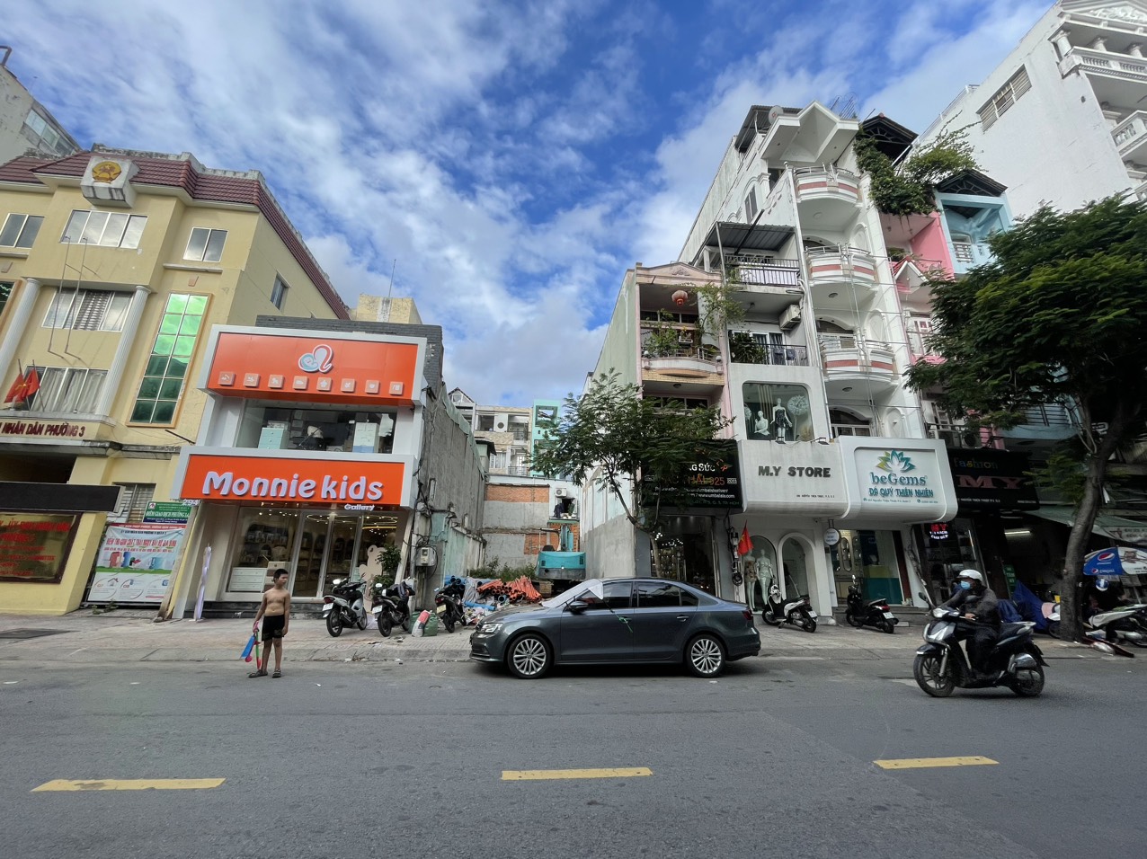 Bán nhà mặt tiền Nguyễn Thiện Thuật P3 Quận 3 - (6.23X17m) CN: 99.1M2 Chỉ 333tr/m2.