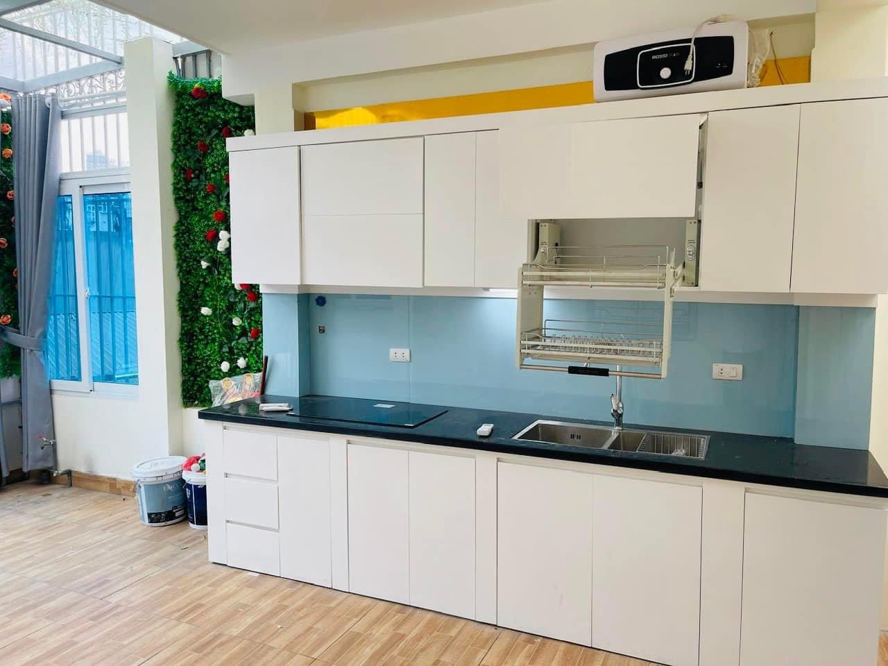 NHỈNH 5 TỶ CÓ NGAY NHÀ HOÀNG HOA THÁM 5 TẦNG THANG MÁY NGÕ THÔNG VĂN CAO - BA ĐÌNH - NHÀ ĐẸP