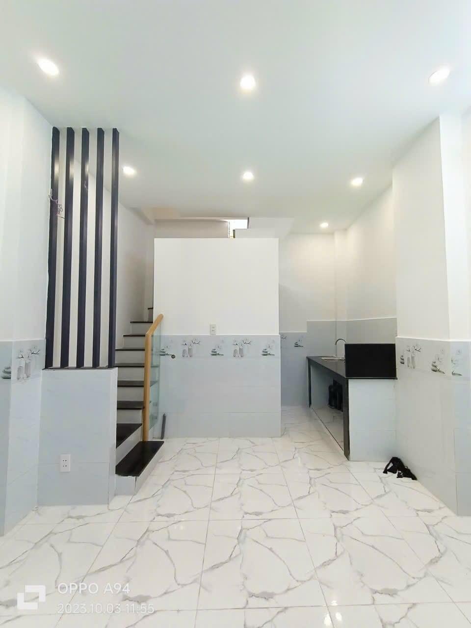 NHÀ 3 TẦNG MỚI TINH- HẺM THẲNG 1 TRỤC-VÀO Ở NGAY..