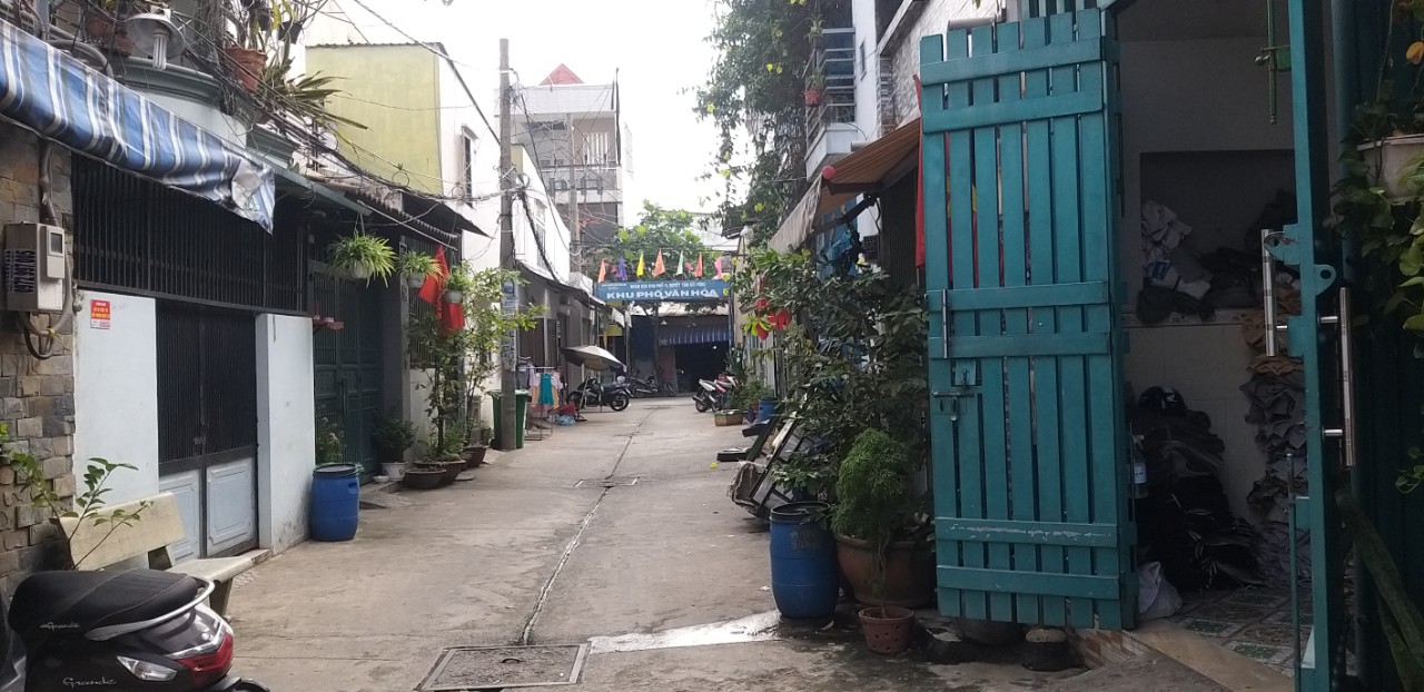 Bán nhà đường số 18B Mã Lò 4x18 hẻm xe tải thông giá đầu tư thôi..