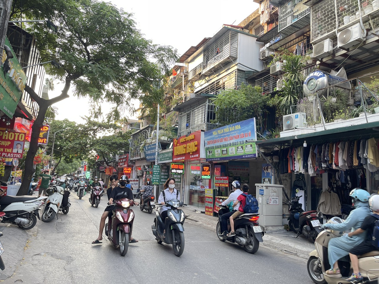 Bán nhà Phố Lương Thế Vinh, Thanh Xuân, 58m, 9.5 tỷ, ôtô tránh, vỉa hè, kinh doanh sầm uất ngày đêm, đa loại hình