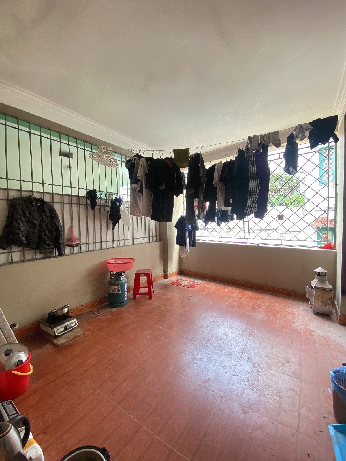 MẶT ĐƯỜNG HOÀNG MAI - 40M2 X 4 TẦNG - Ô TÔ ĐỖ CỬA - KD SẦM UẤT - CHỈ HƠN 6 TỶ.