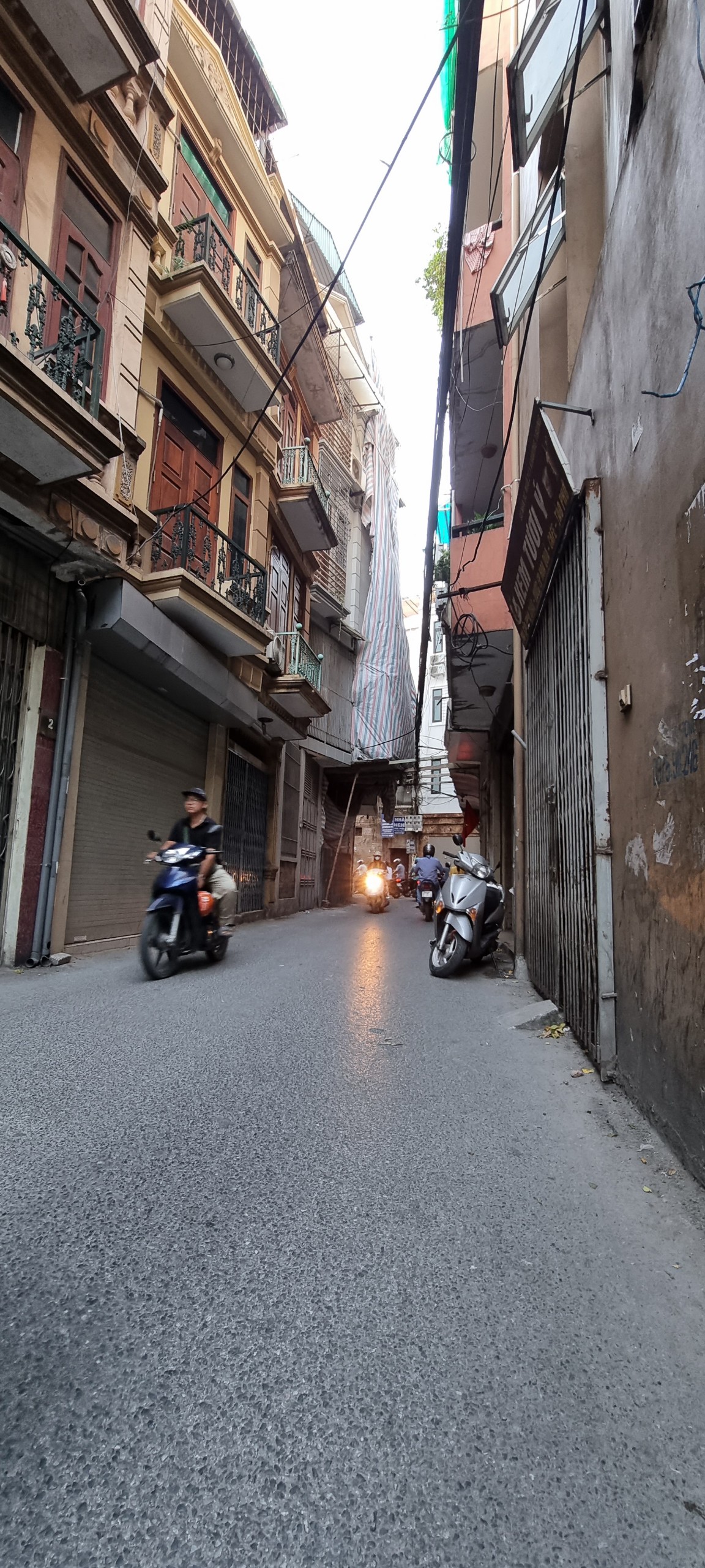 MẶT NGÕ Ô TÔ TRÁNH - KHƯƠNG TRUNG - VƯƠNG THỪA VŨ - LÔ GÓC 2 MẶT TIỀN - 50M2 X 4 TẦNG - MT 6M - KD SẦM UẤT - NHỈNH 6 TỶ.