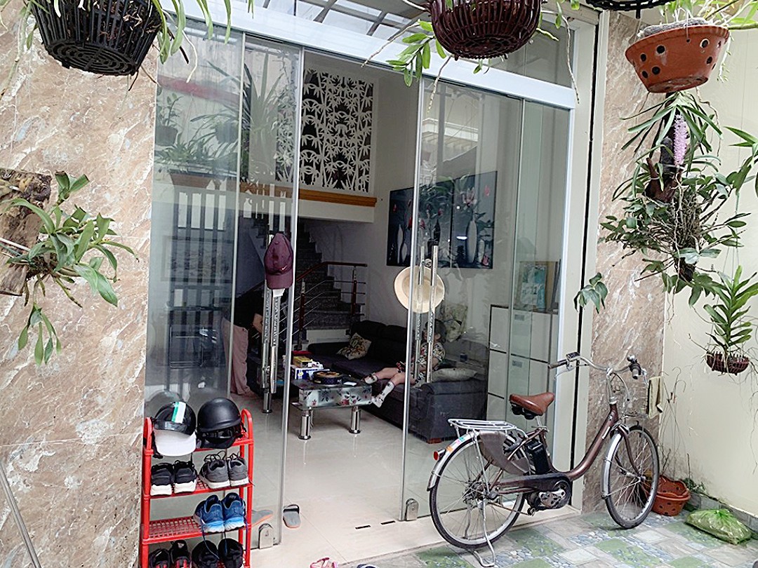 Bán nhà phố Lạch Tray, 56m 3 tầng sân cổng riêng, GIÁ 3.1 tỉ gần Cầu Rào.