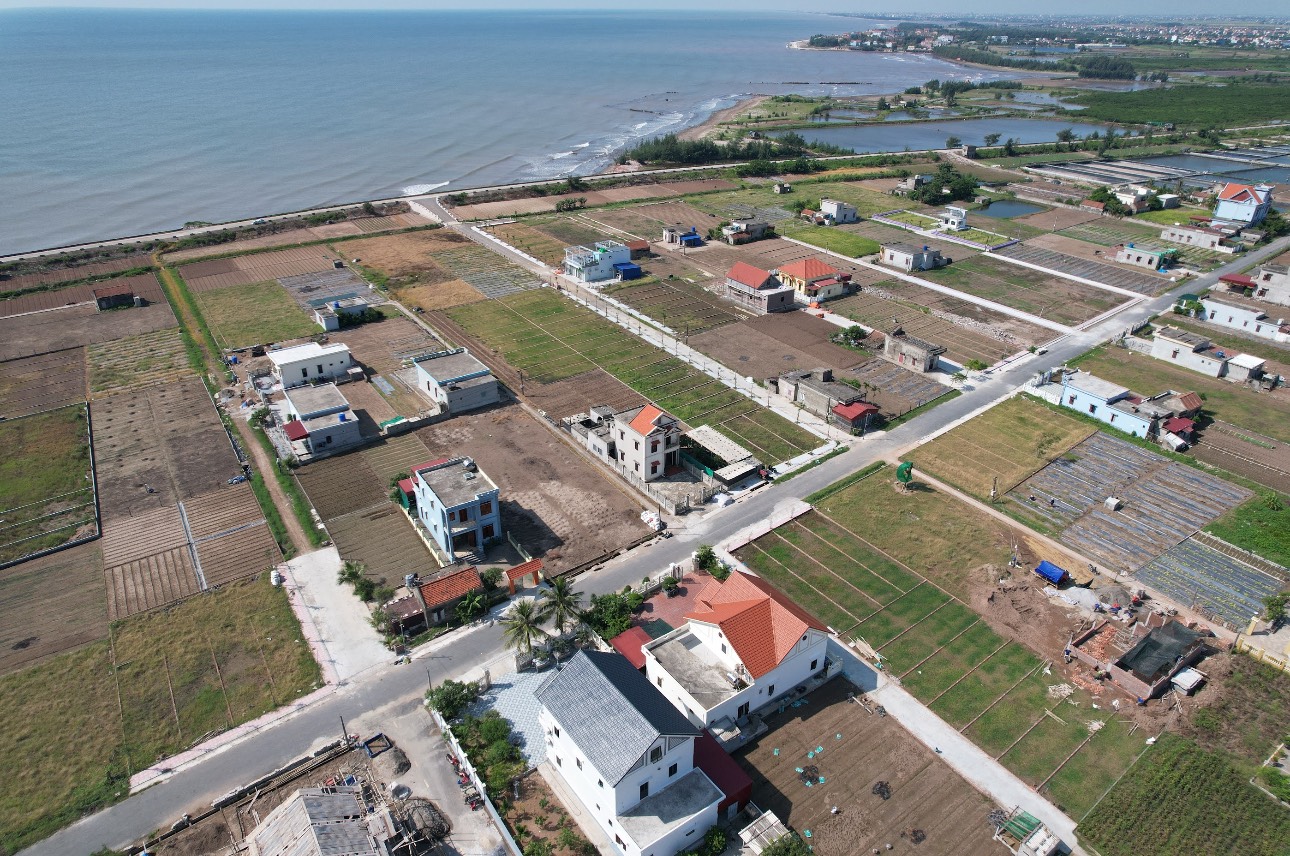 HOT Đất nền VEN BIỂN Quất Lâm 850 triệu! Full thổ SẴN SỔ ĐỎ từng lô. Đối diện bãi tắm và khu du lịch thể thao Giao Phong. Sát khu nghỉ dưỡng Flamingo.