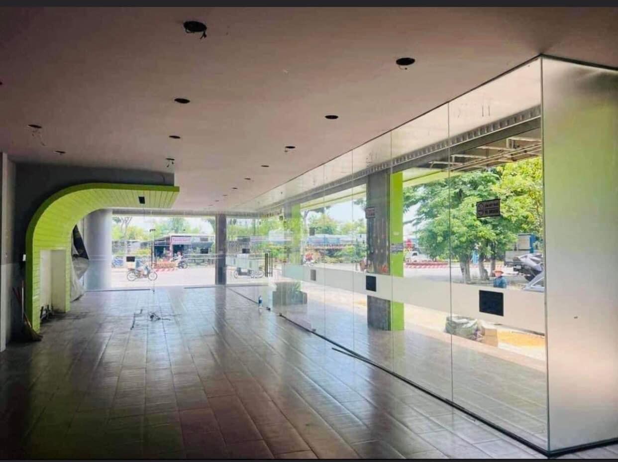 Cho thuê mặt bằng lô góc 2 mặt tiền LÊ ĐẠI HÀNH _Khuê Trung- Cẩm Lệ_Tp Đà nẵng