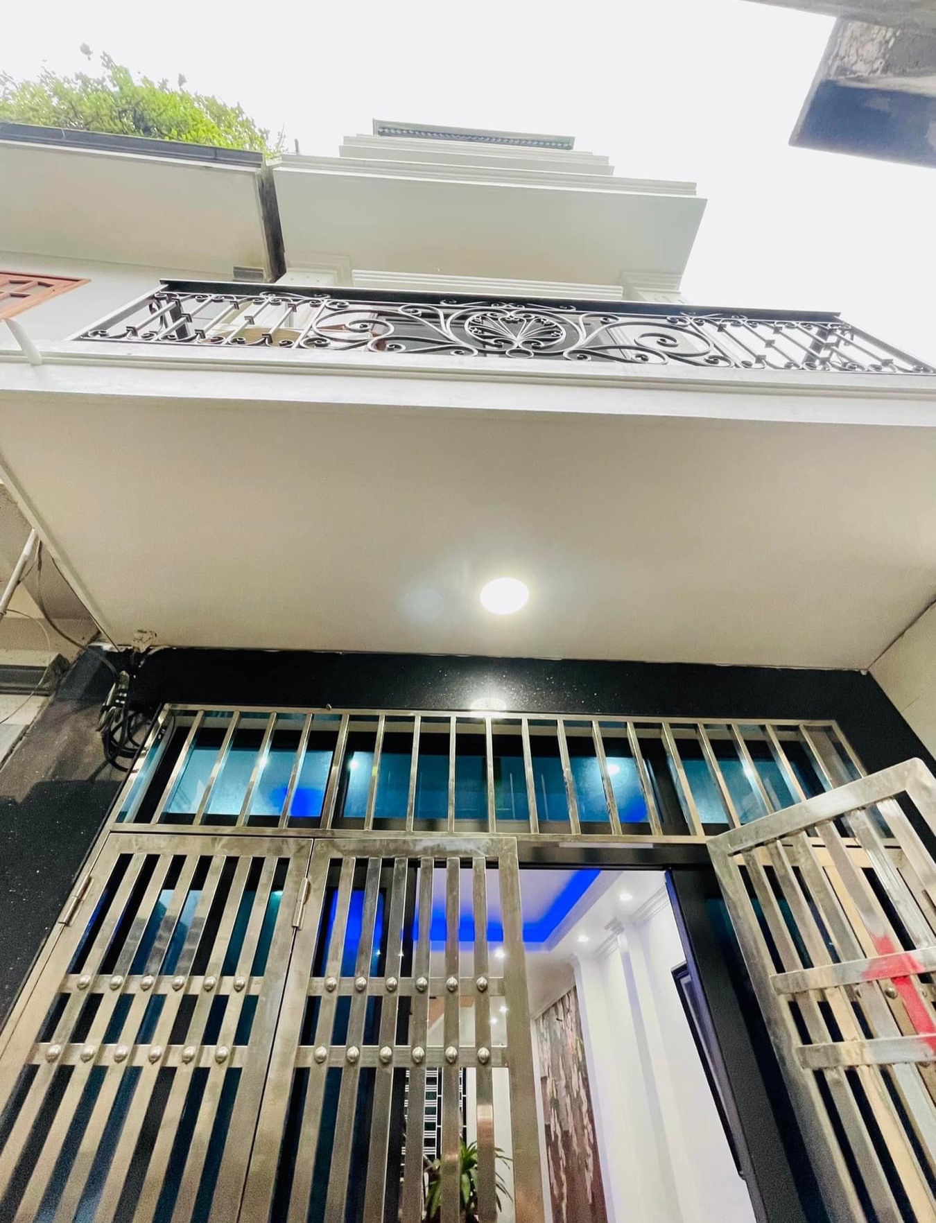 Bán nhà mới nhất Tô Hiệu, Hà Đông. Phân lô 35m2, Mt 3.2m, 5 tầng giá 4.95 tỷ, ô tô đỗ cửa.