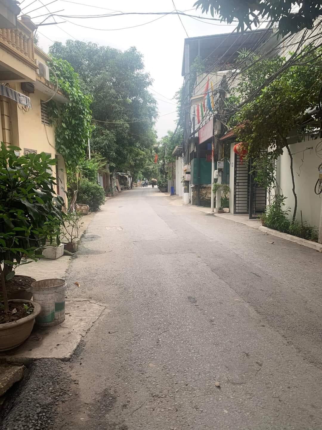 Bán nhà phố Lê Hồng Phong 33m 5T ô tô, kinh doanh.