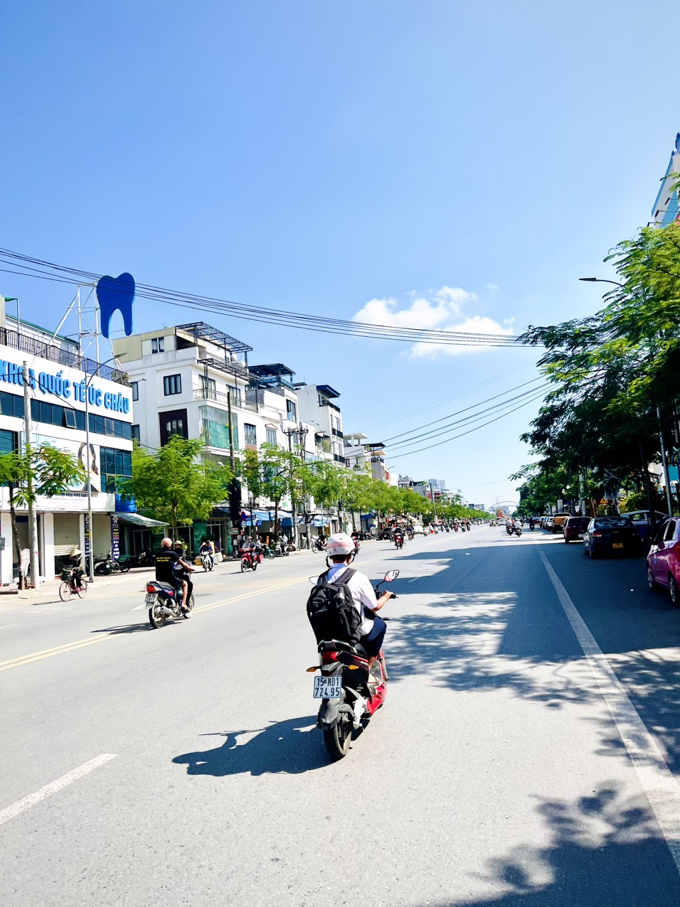 Mrs Tâm Bán nhà 4 tầng 58m2 bìa vuông đẹp mặt đường Hồ Sen, Lê Chân, Hải Phòng.