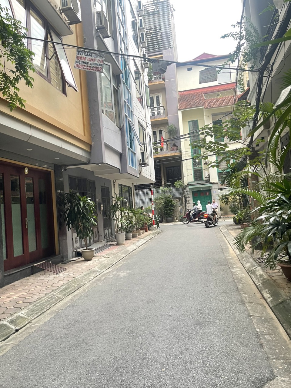 Bán nhà đ Văn Cao, Ba Đình.Phân lô .Ô tô. 40m.5T.12,8 tỷ.