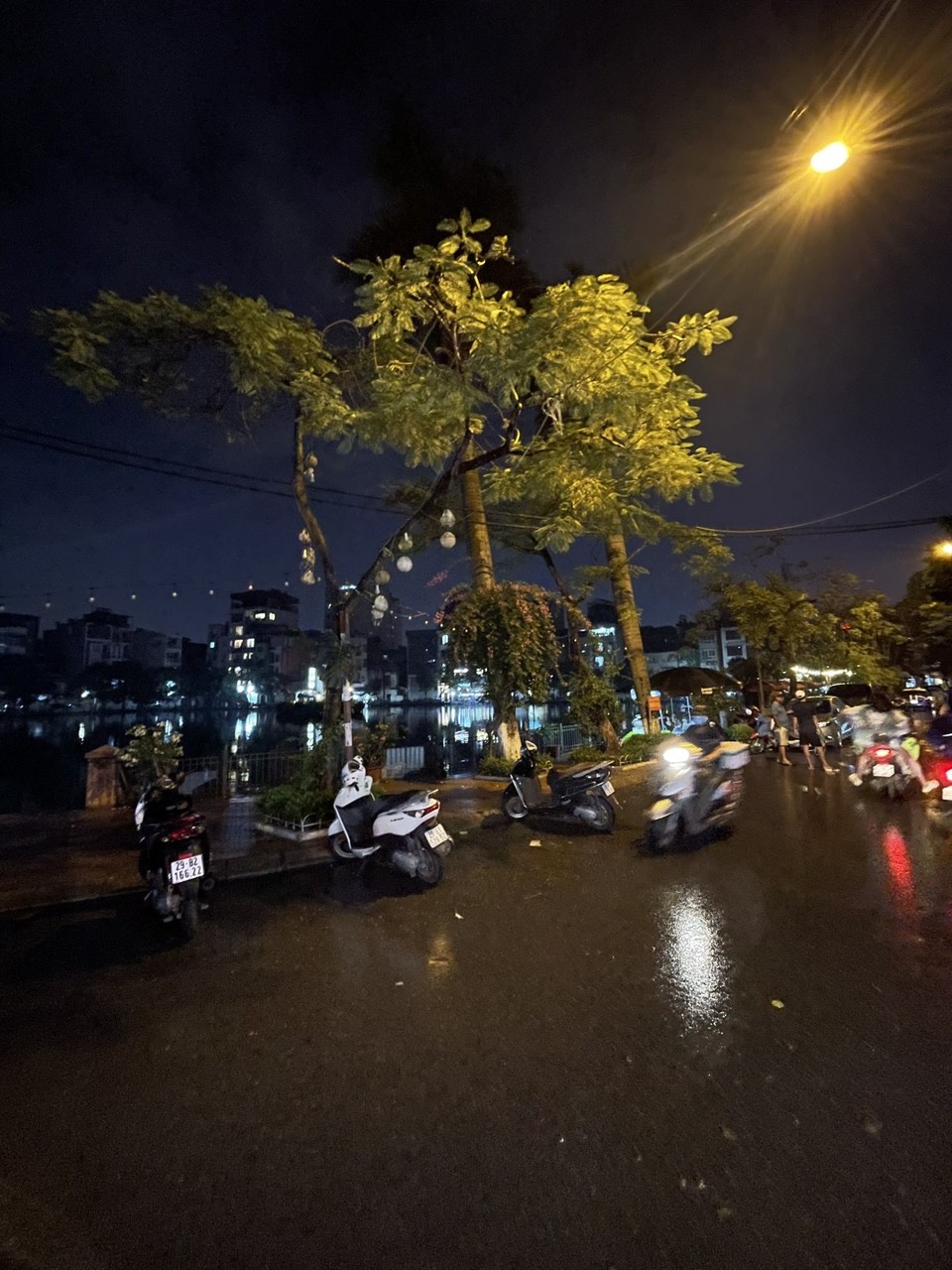 Siêu phẩm Ba Đình.Ô tô ,nhà đẹp ở ngay.45m,5T.14 tỷ.