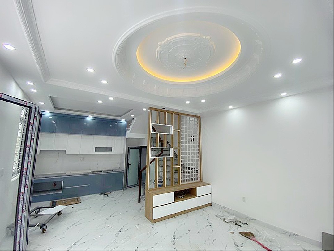 Bán nhà xây mới phố Ngô Gia Tự, 42m 3 tầng GIÁ 2.65 tỉ ngay Cầu Rào.