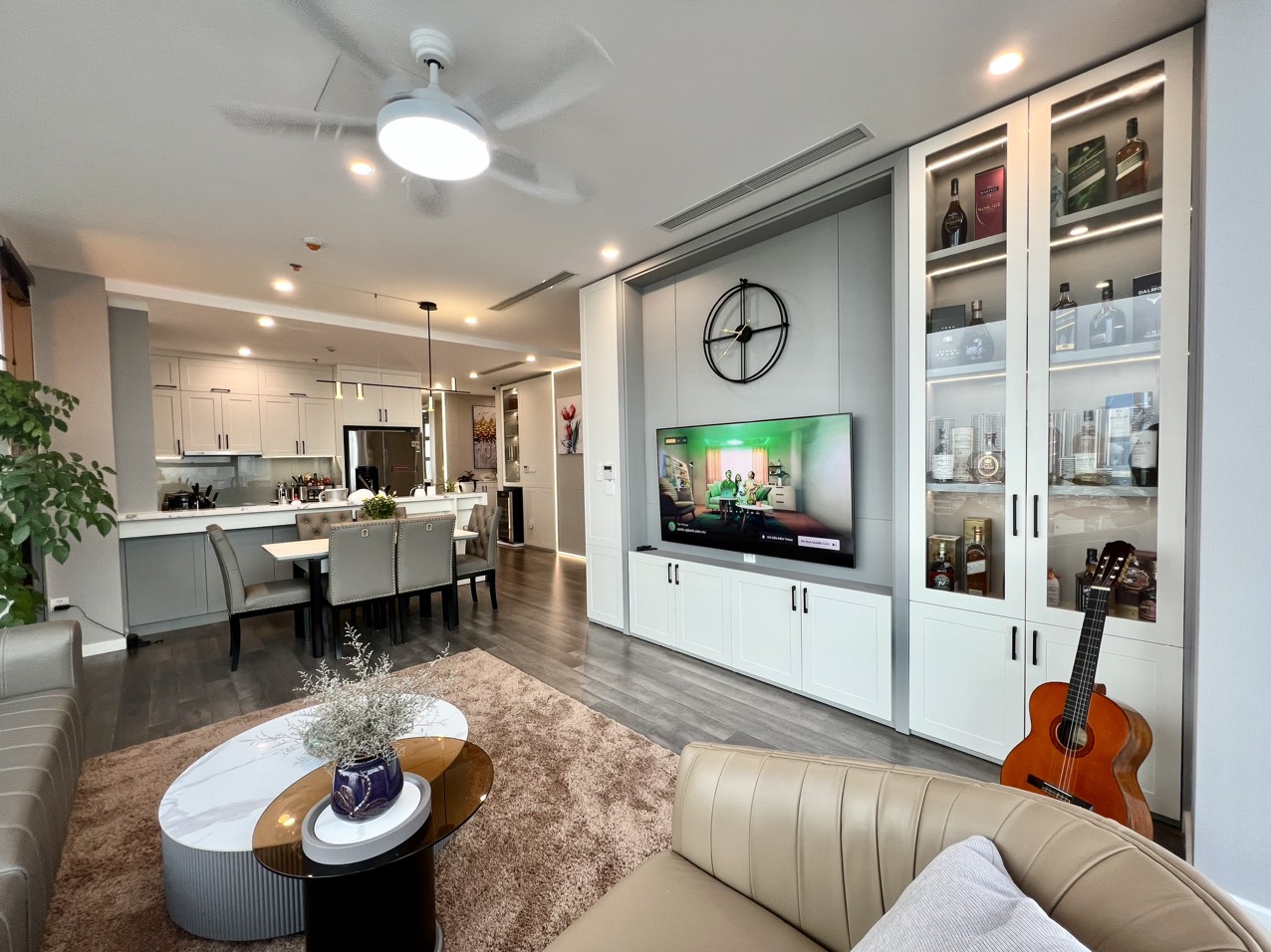 Chính chủ bán căn hộ chung cư The Nine, số 09, Đường Phạm Văn Đồng, Phường Mai Dịch, Cầu Giấy, Hà Nội..