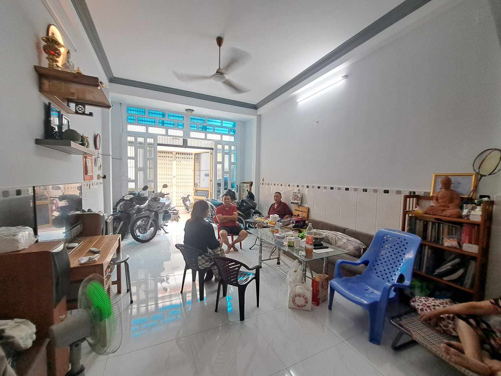 Bán nhà đường Gò Dầu 4x12 đúc 2 tấm hẻm 6m gần chợ Tân Hương.