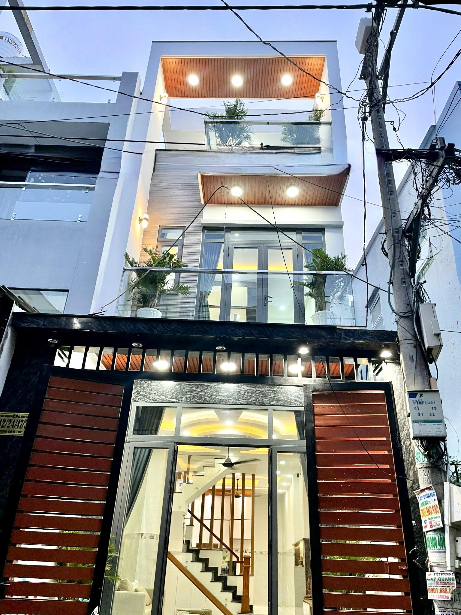 SÁT VÁCH NGUYỄN SƠN TÂN PHÚ DIÊN TÍCH ĐẸP 4X14.5M 3 TẦNG ĐÚC 4PN RẼ NHẤT KHU VỰC CHỈ 4 TỈ XXX.