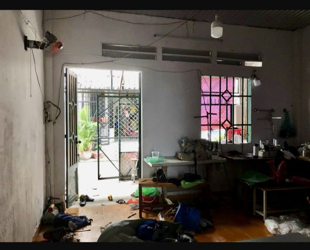 Bán nhà đường số 4 BHH 4.5 x 13 gần trường học và Eon Tân Phú..