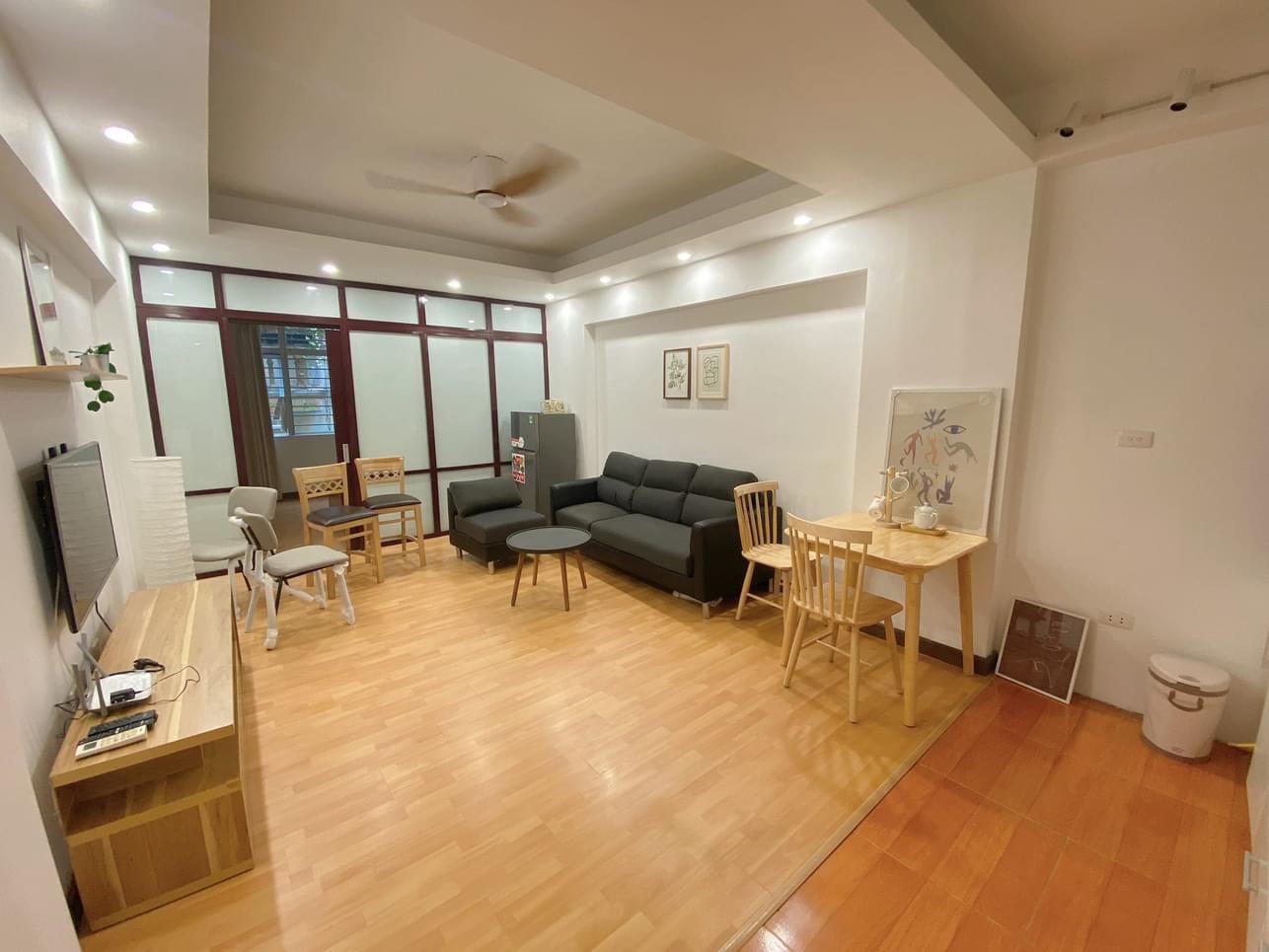 SIÊU PHẨM NHÀ ĐẸP NGÕ RỘNG THANG MÁY XỊN Ô TÔ ĐỖ